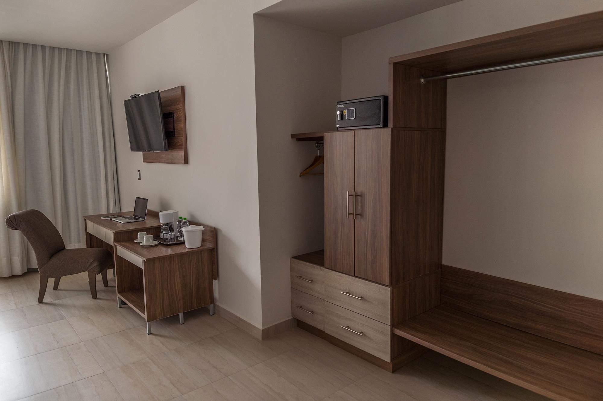 מזטלן Ocean View Beach Hotel מראה חיצוני תמונה