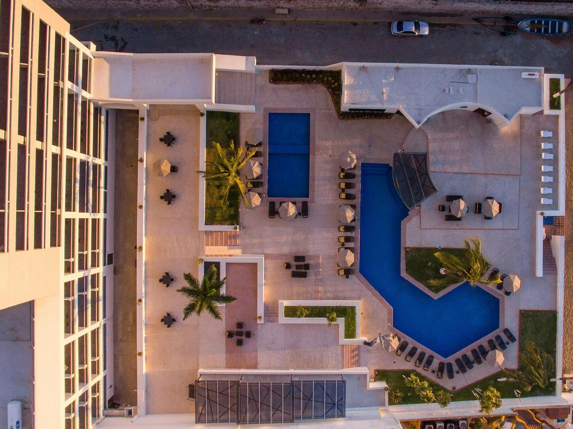 מזטלן Ocean View Beach Hotel מראה חיצוני תמונה